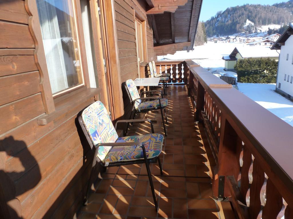 Haus Lorea Apartman Nassereith Szoba fotó